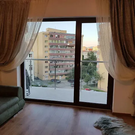 Monadin 3 *